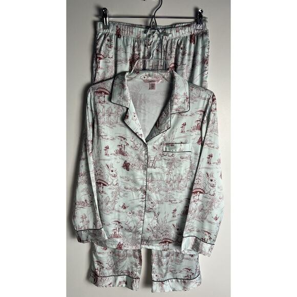 YiNi LuLu Silky Rabbit Print Button Down 2 Piece Pjs Long Sleeve Sz S NWOT 🐰 - Picture 1 of 8